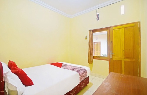 Manado Hotel | Hotel O A2b Guesthouse