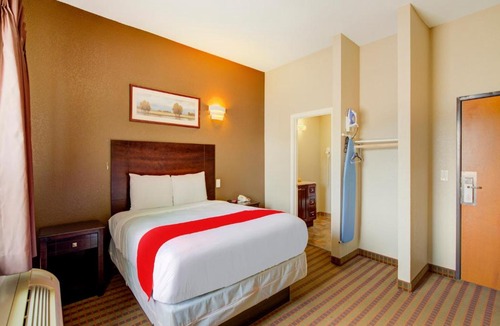 Dilley Hotel | Hotel O Dilley Main St TX