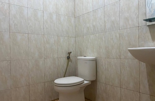 Gowa Hotel | Hotel O Enjoy Homestay & Cafe