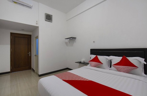 Kalangbret Hotel | Hotel O Forrest’inn