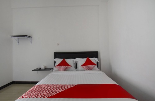 Kalangbret Hotel | Hotel O Forrest’inn