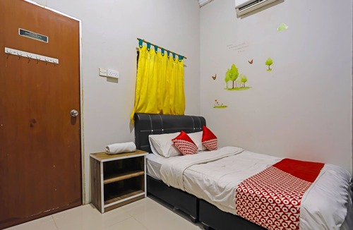 Lubuk Baja Hotel | Hotel O Hasan House Syariah 2NearVihara Budhi Bhakti
