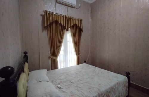 Kecamatan JONGGAT Hotel | Hotel O Homestay Bonjeruk Near Restoran Pawon 21 Bonjeruk