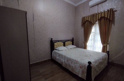 Kecamatan JONGGAT Hotel | Hotel O Homestay Bonjeruk Near Restoran Pawon 21 Bonjeruk