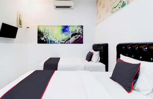 Padang House | Hotel O Jalan Jenderal Sudirman Near Imam Bonjol Square Formerly Nelvi Guest House
