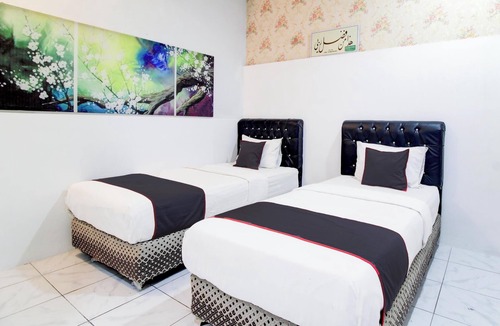 Padang House | Hotel O Jalan Jenderal Sudirman Near Imam Bonjol Square Formerly Nelvi Guest House