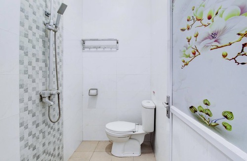 Padang House | Hotel O Jalan Jenderal Sudirman Near Imam Bonjol Square Formerly Nelvi Guest House