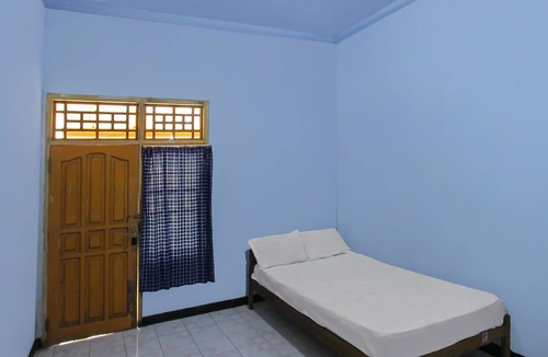 Selong Belanak Hotel | Hotel O Jati Homestay Near Taman Suranadi