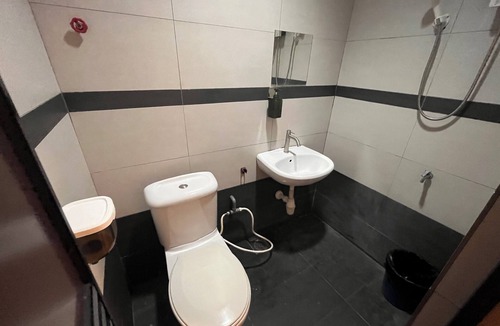 Taman Universiti Hotel | Hotel O Jb Sojourn