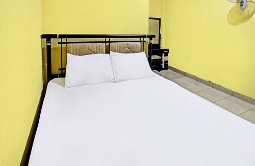 Mataram Hotel | Hotel O Kos Agi Mataram Near Masjid Hissoh Al-Faham