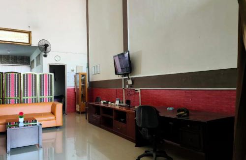 Luwuk Hotel | Hotel O Kost 3 Kelor Syariah