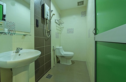 Sitiawan Hotel | Hotel O M Three Hotel