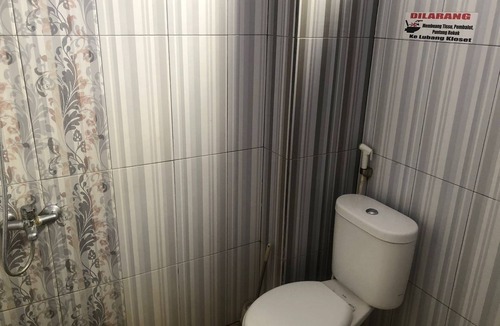 Samarinda Hotel | Hotel O Madina Homestay