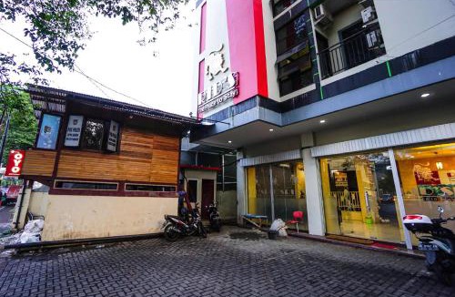 Manado City Centre Hotel | Hotel O Manado near Gereja Advent Tikala Baru formerly Rid's Hotel