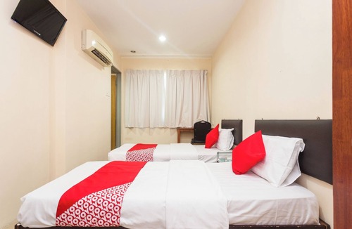 Hutan Melintang Hostel | Hotel O Melintang Hotel