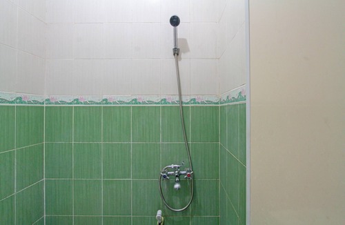 Depok Hotel | Hotel O Mirza Guesthouse Syariah