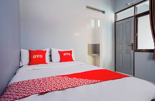 Padalarang Hotel | Hotel O Pdl Guest House Syariah