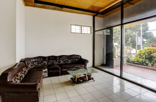 Kotabangun Hotel | Hotel O Penginapan Aina Syariah