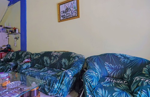 Lubuk Baja Hotel | Hotel O Penginapan LorraNearPasar Oleh Oleh