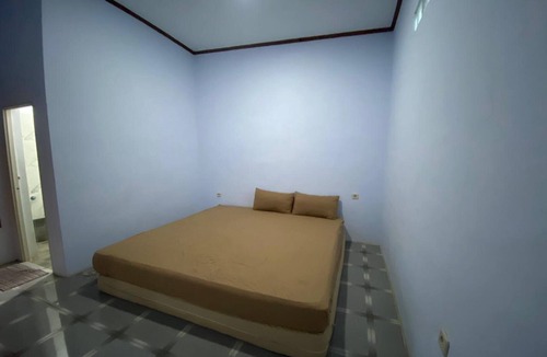 Tanjung Hotel | Hotel O Penginapan Melati Tanjung Near Kantor Pengamat Pengairan Tanjung