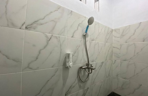 Tanjung Hotel | Hotel O Penginapan Melati Tanjung Near Kantor Pengamat Pengairan Tanjung