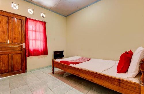 Cangkringan Hotel | Hotel O Pondok Wisata Sekar KemuningNearWonogondang Camp (Bumi Perkemahan Wonogondang)
