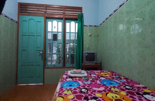 Pleret Hotel | Hotel O Pondok Wisata Kurniawan 2NearWonogondang Camp (Bumi Perkemahan Wonogondang)