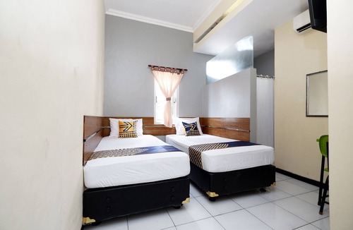 Laweyan Hotel | Hotel O Solo Point Guest House Syariah