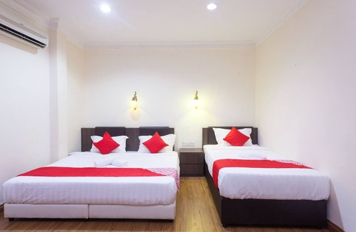 Taman Bunga Ros Hotel | Hotel O T P Hotel