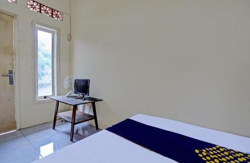 Rogojampi Hotel | Hotel O Tanjung Indah Homestay Syariah