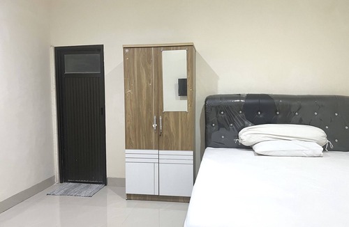 Makassar Hotel | Hotel O Wisma Aliyah Near Sidrap