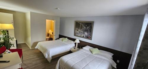 Saint-Timothee Hotel | Hotel Oasis Lac St-Louis