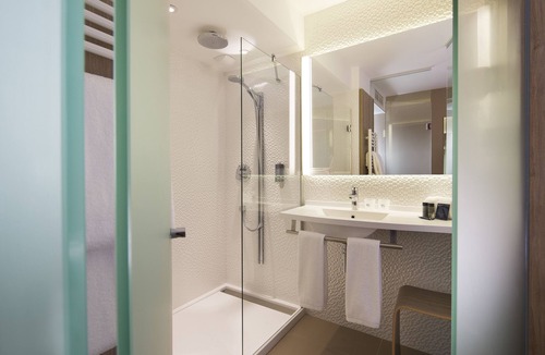 Le Mesnil-Amelot Hotel | Hotel Oceania Paris Roissy CDG