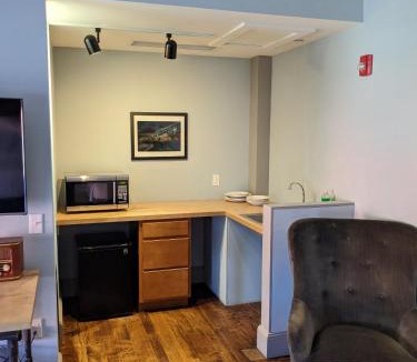 Pittsfield Hotel | Hotel on North