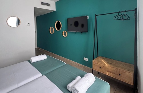 Gironella Hotel | HOTEL ORENETA - Gironella