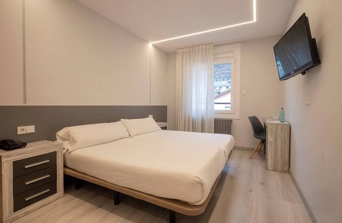 Encamp Hotel | Hotel Oros