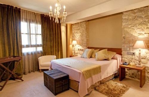 Las Ventas de Santa Lucia Hotel | Hotel Palacio del Obispo