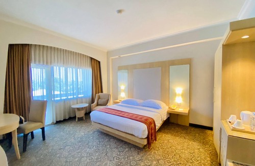 Padang Hotel | Hotel Pangeran Beach