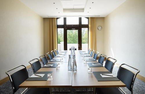 Magny-le-Hongre Hotel | Hotel Paris Marne-la-Vallee by IHG