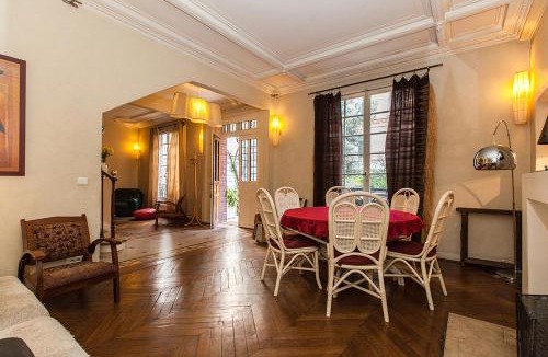 Neuilly-sur-Seine House | Hotel Particulier, Neuilly sur Seine, Palais des Congrès