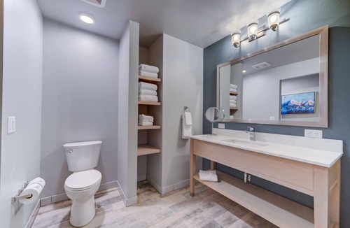 Century West Hotel | Hotel Peppertree Bend, BW Premier Collection