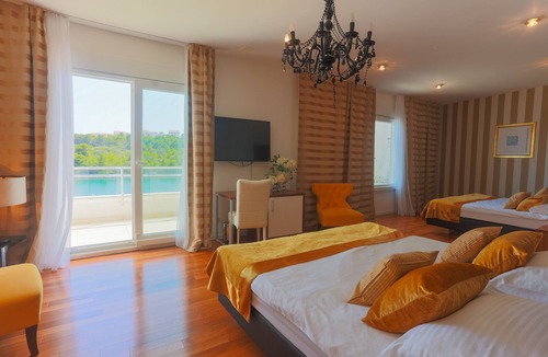 Rogoznica Hotel | Hotel Perla