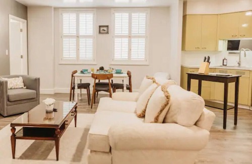 Bartlesville Apartment | Hotel Phillips