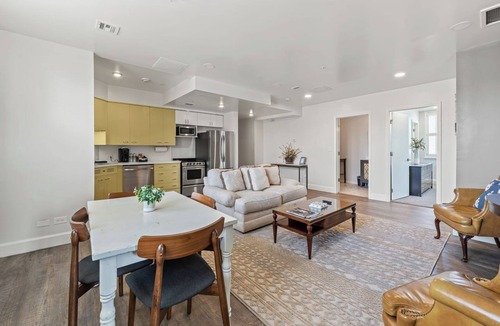 Bartlesville Apartment | Hotel Phillips