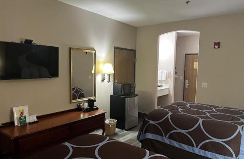 Huntsville Hotel | Hotel Piney Woods