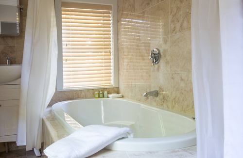 Nantucket Town Hotel | Hotel Pippa