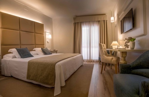 Figueres Hotel | Hotel Pirineo Figueres by Pierre and Vacances