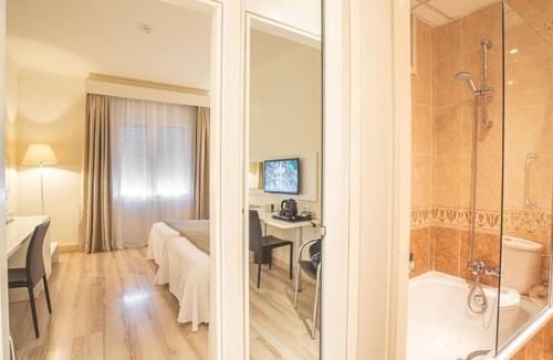 Figueres Hotel | Hotel Pirineo Figueres by Pierre and Vacances