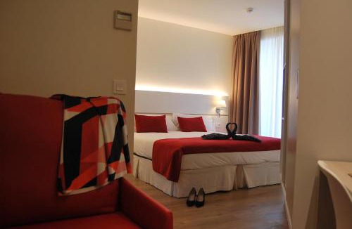 Old Town Hotel | Hotel Pompaelo Plaza del Ayuntamiento & Spa