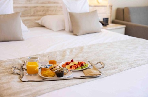 Empuriabrava Hotel | Hotel Port Salins by Pierre & Vacances